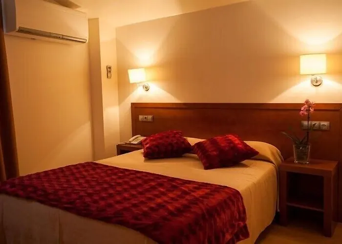 Отель Playa Langosteira By Adelolo