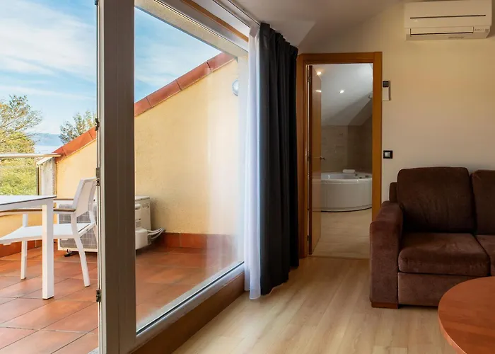 Отель Playa Langosteira By Adelolo